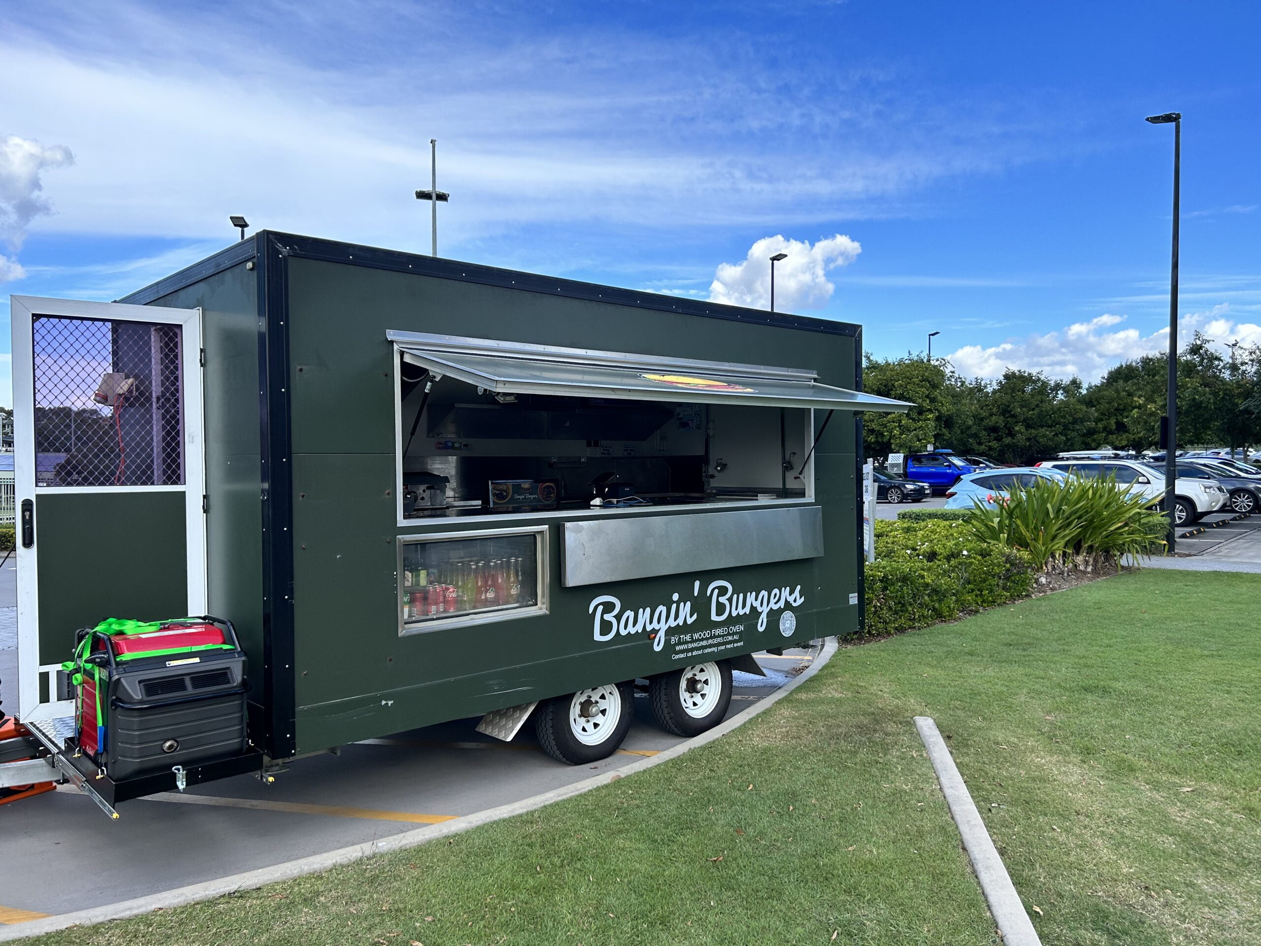Bangin Burgers trailer